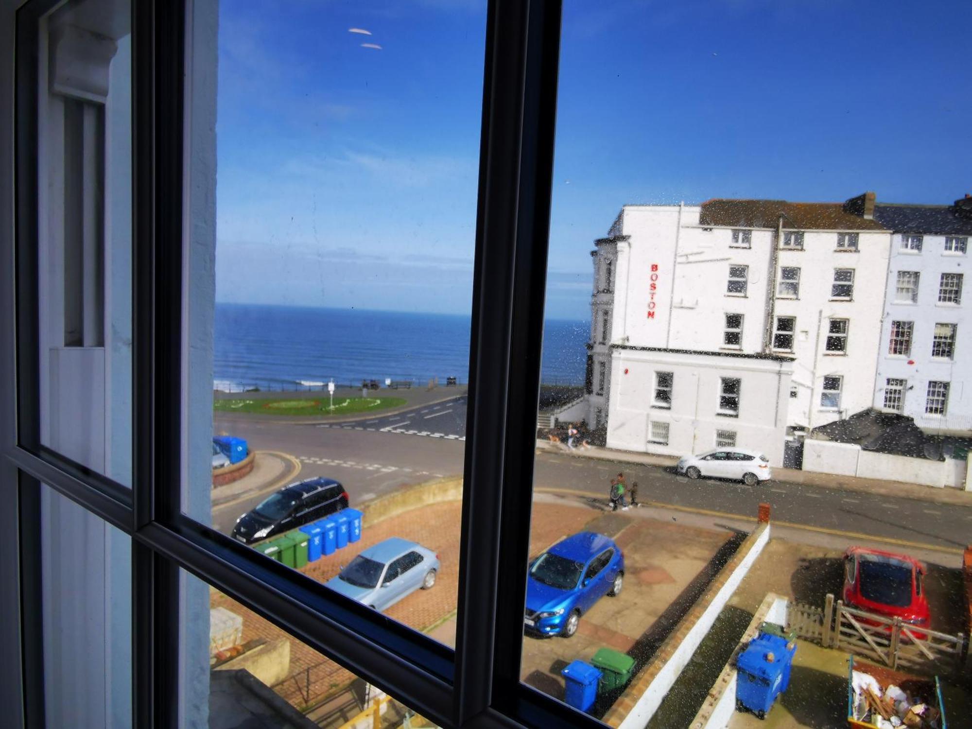 The Thoresby Scarborough Rum bild
